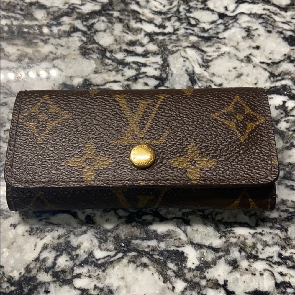 Louis Vuitton 4 Key Holder